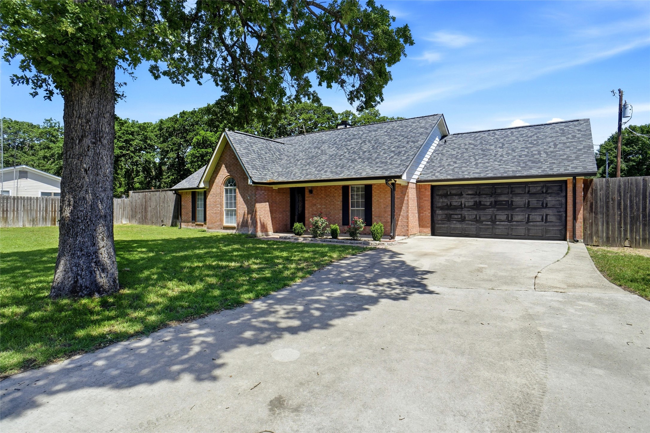 7150 Allyn Drive Azle TX 76020