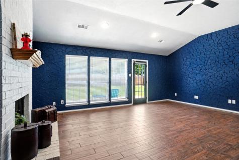 7150 Allyn Drive Azle TX 76020