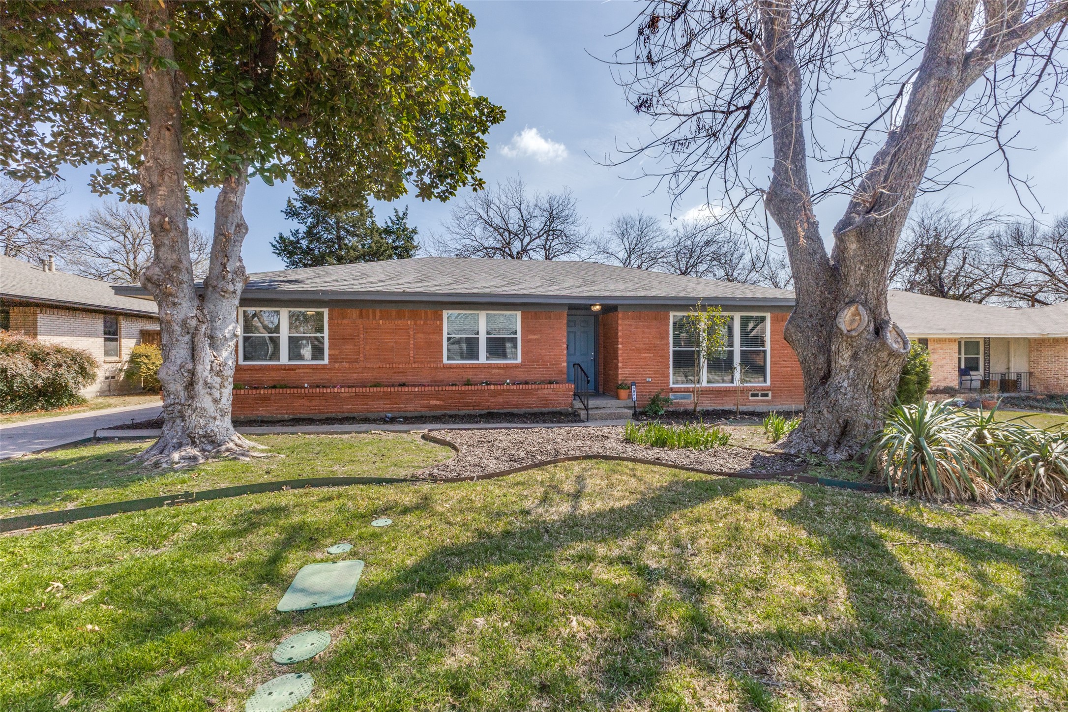 8024 Hunnicut Road Dallas TX 75228
