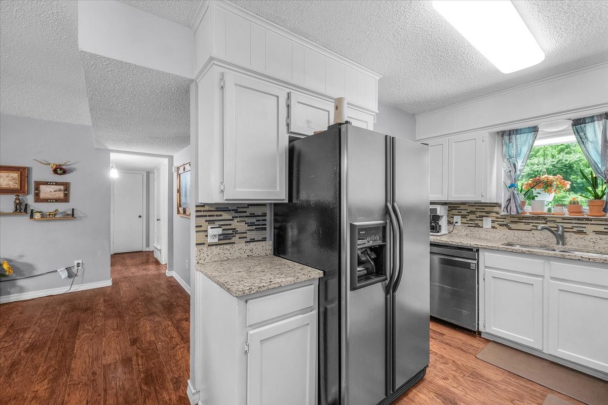105 Rhoades Street Azle TX 76020