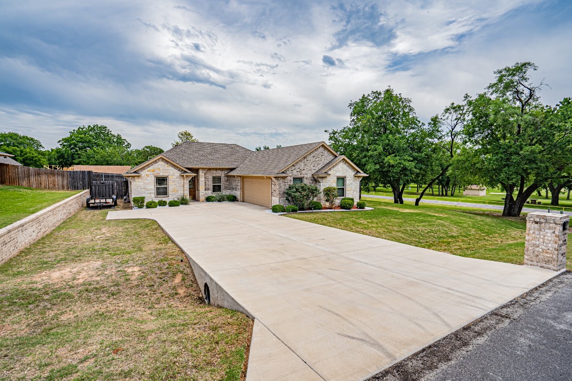 6501 Choctaw Court Granbury TX 76049