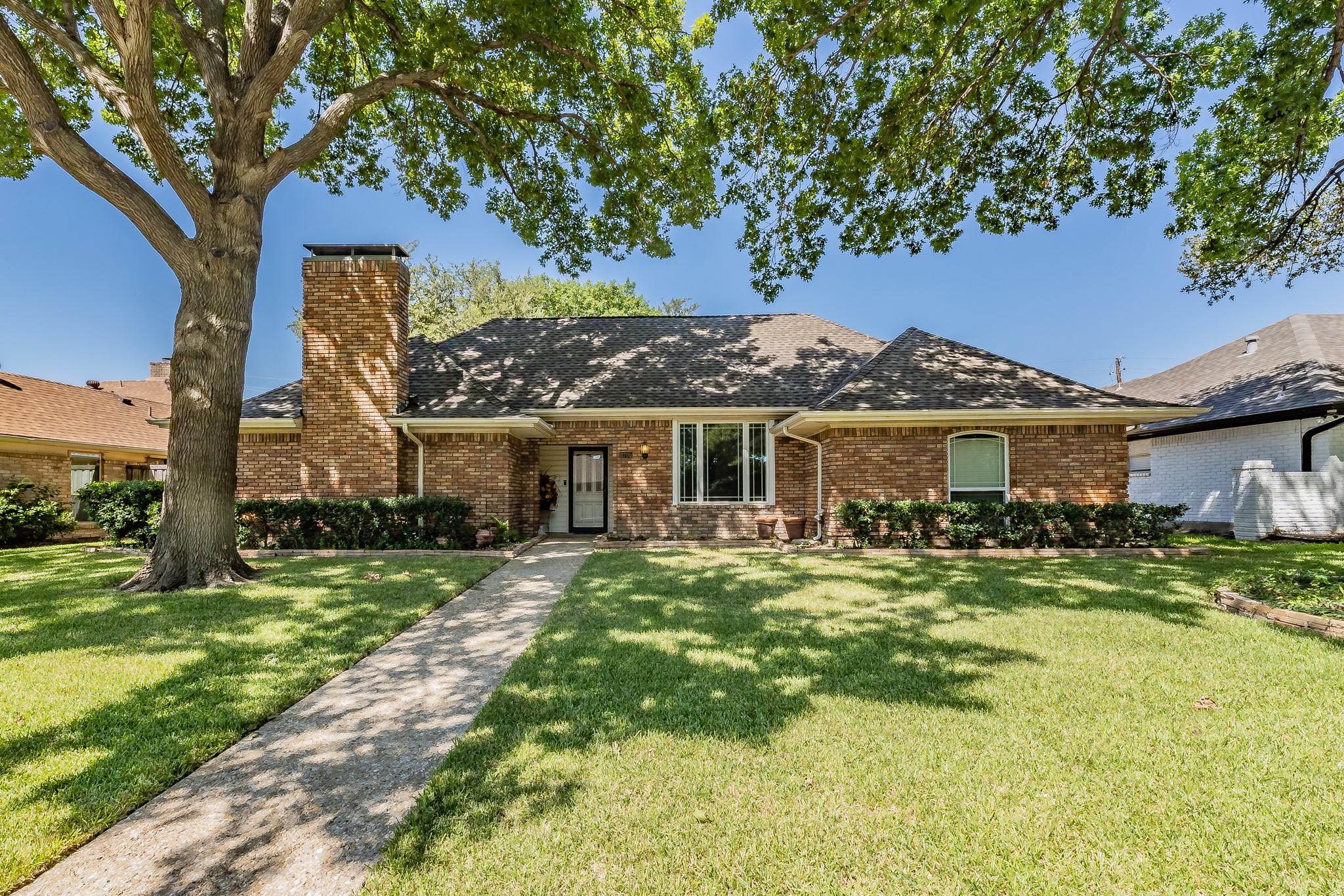 6705 Fernshaw Drive Dallas TX 75248