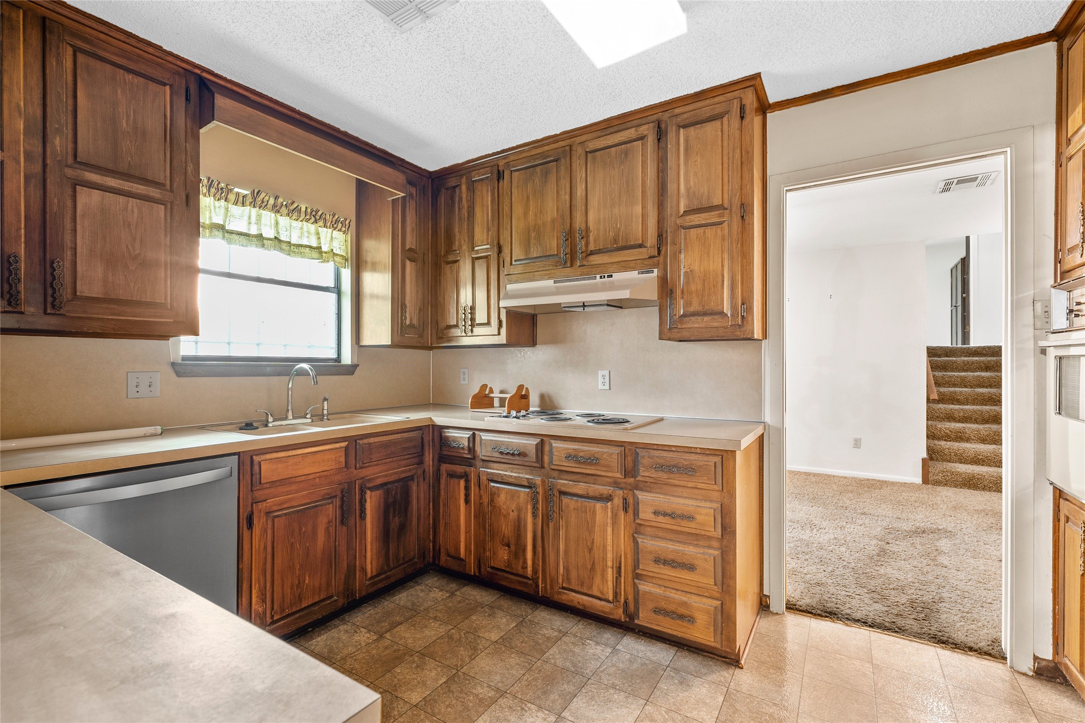 713 Wooded Crest Woodway TX 76712