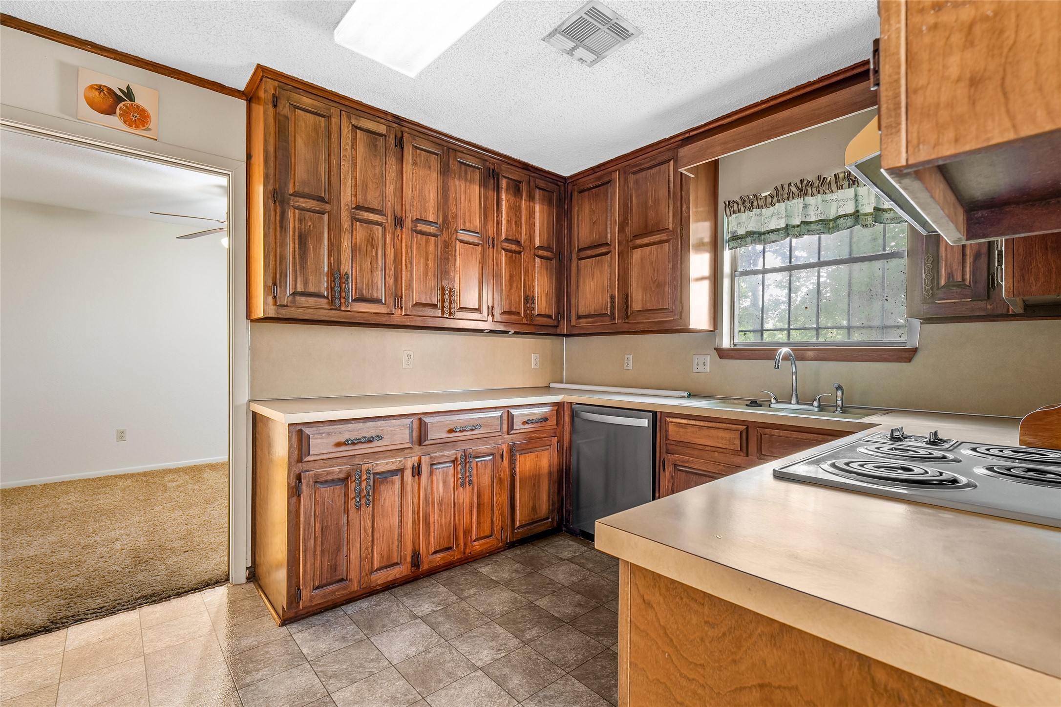 713 Wooded Crest Woodway TX 76712