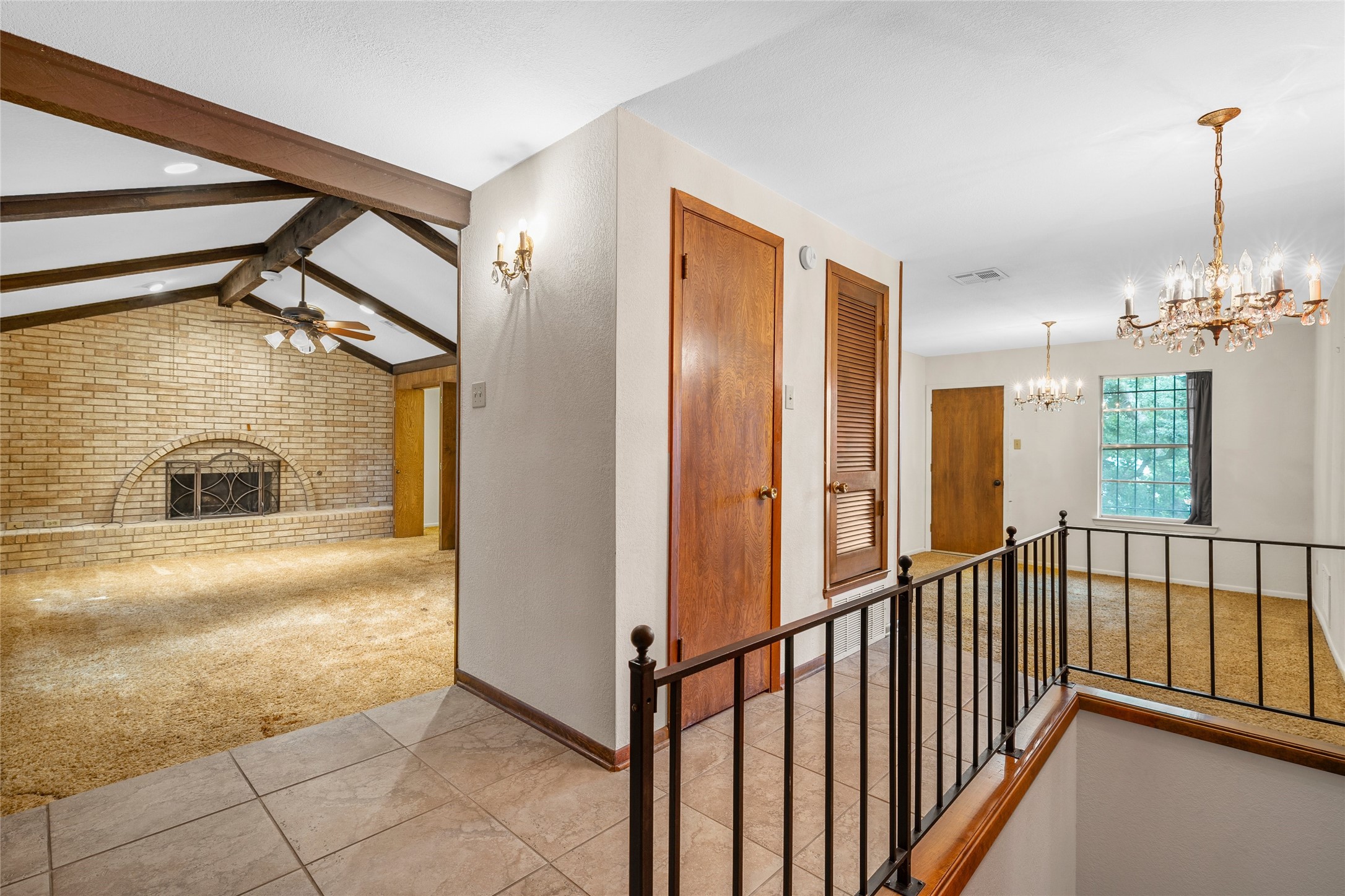 713 Wooded Crest Woodway TX 76712