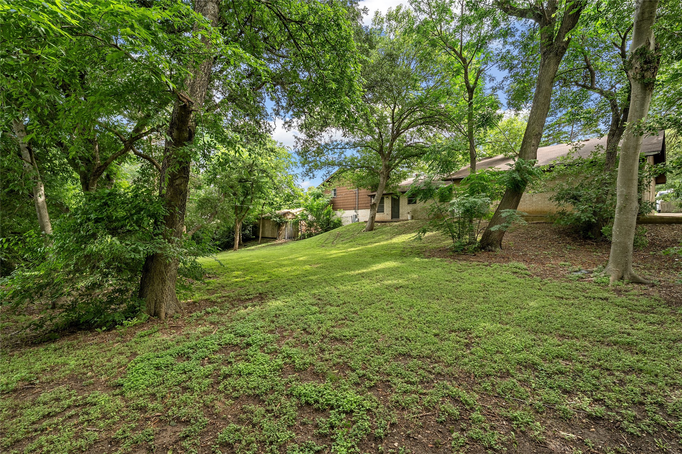 713 Wooded Crest Woodway TX 76712