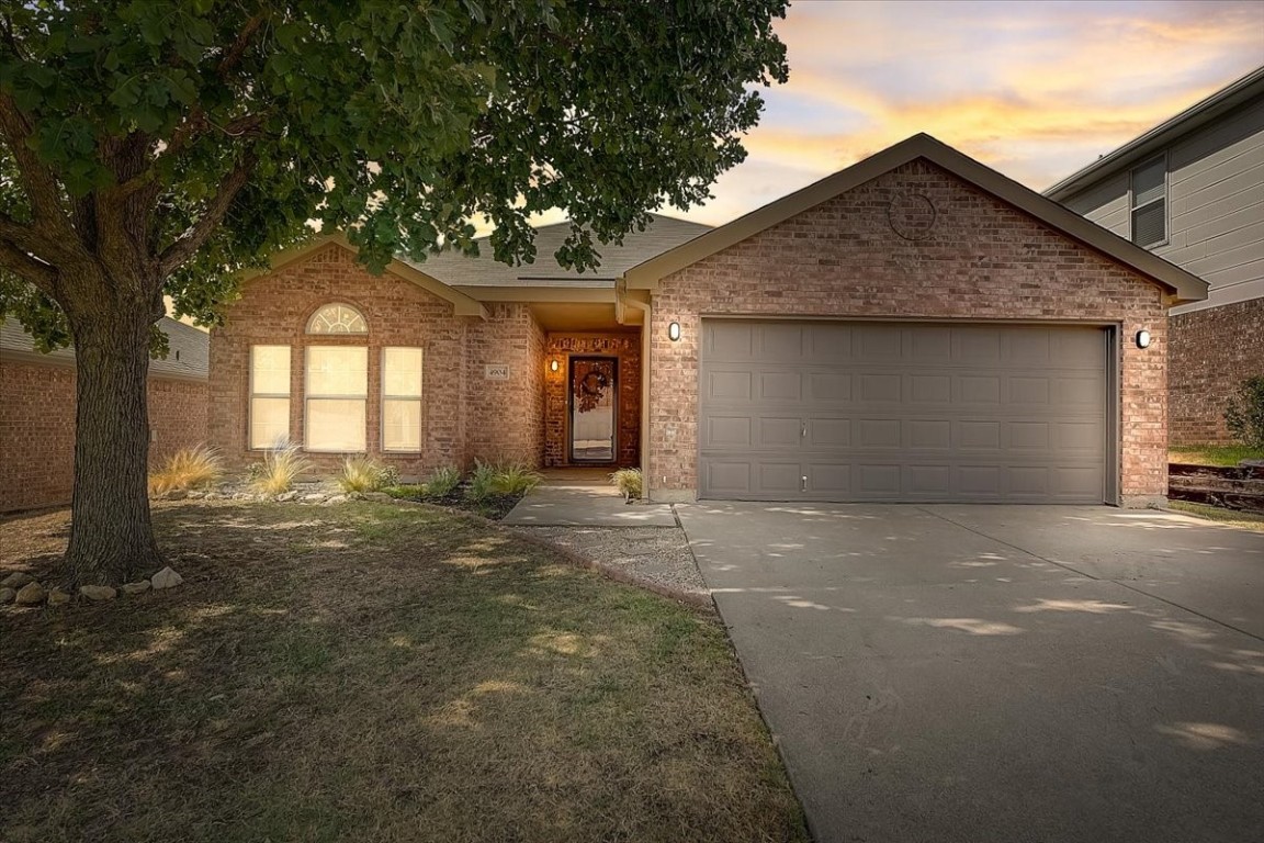 4904 Diamond Trace Trail Fort Worth TX 76244