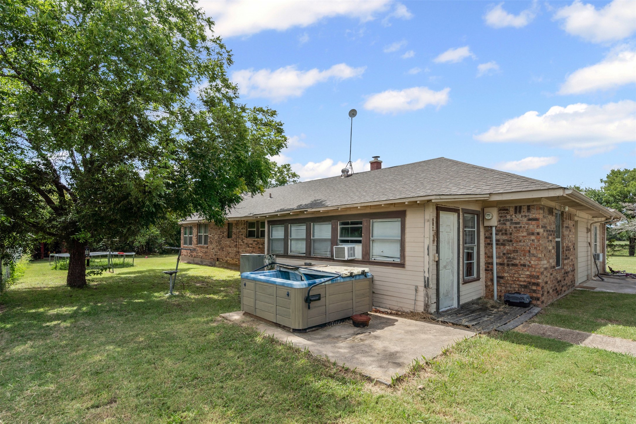 2200 County Road 425c Cleburne TX 76031