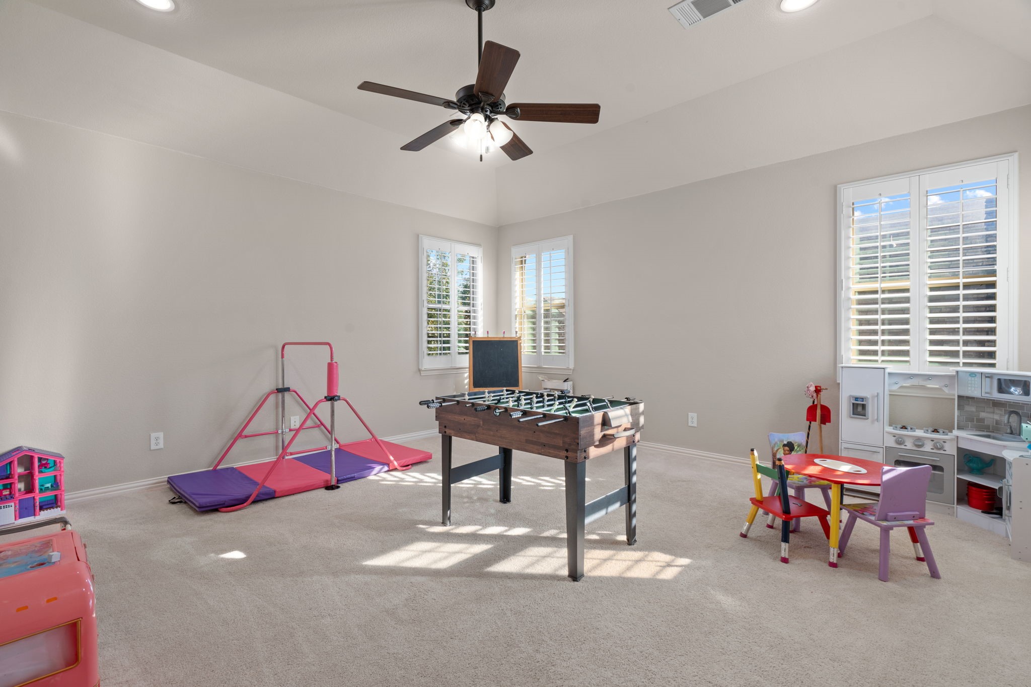 8221 Bayberry Avenue Lantana TX 76226