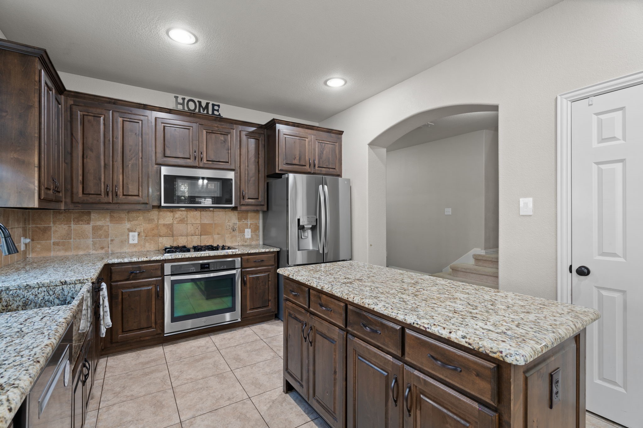8221 Bayberry Avenue Lantana TX 76226