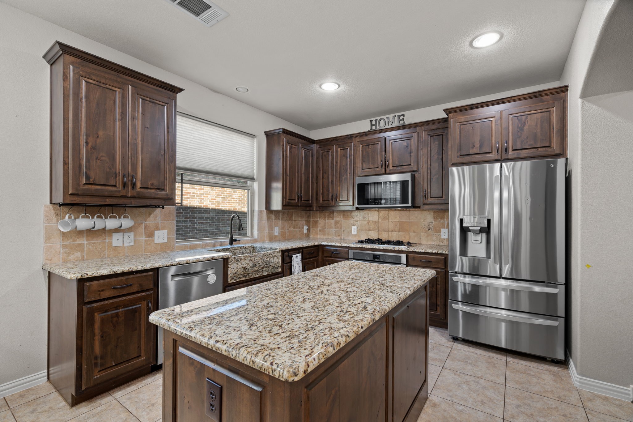 8221 Bayberry Avenue Lantana TX 76226