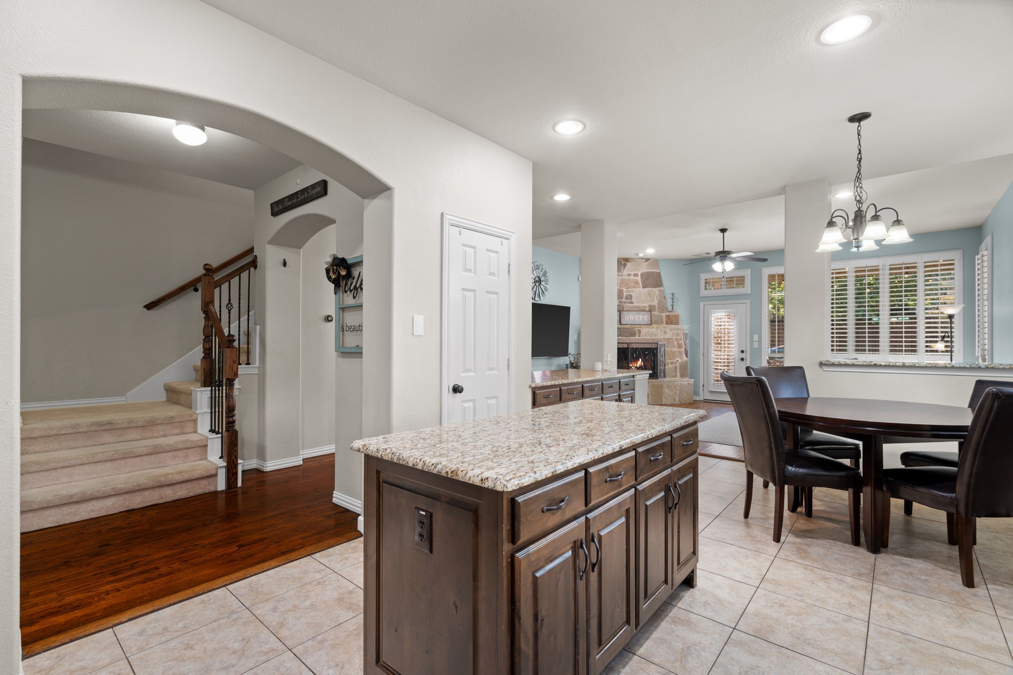 8221 Bayberry Avenue Lantana TX 76226