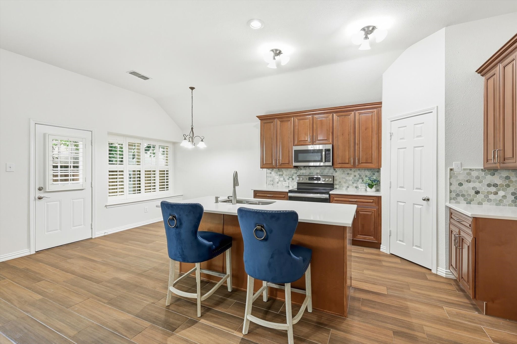 609 Darlington Trail Fort Worth TX 76131