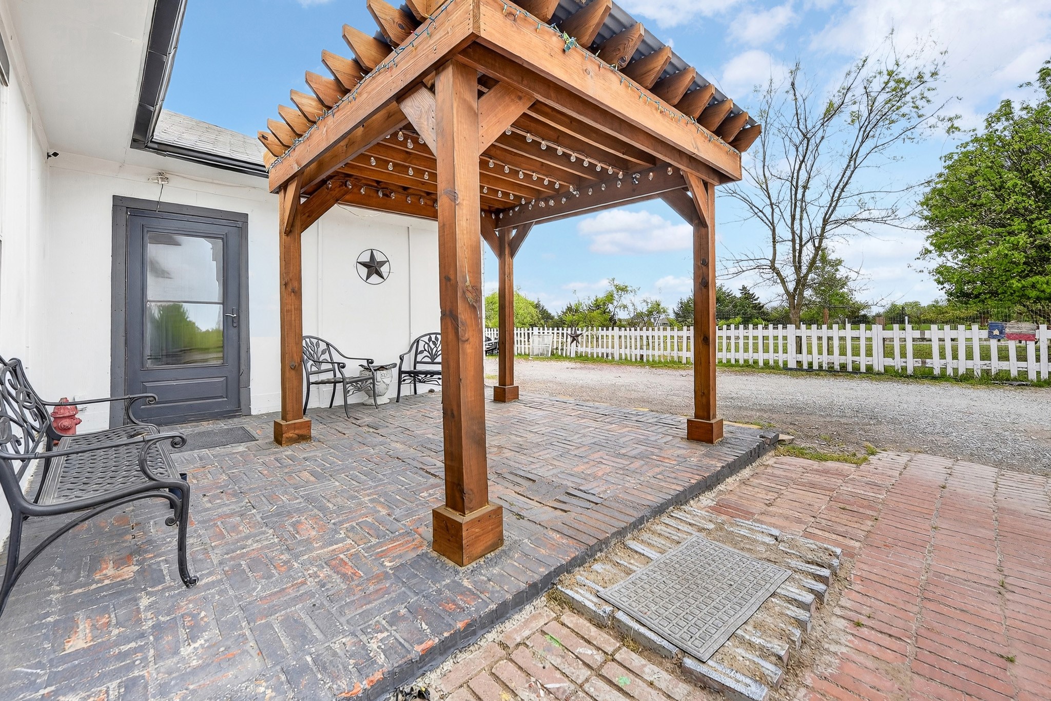 2070 County Road 377 Van Alstyne TX 75495