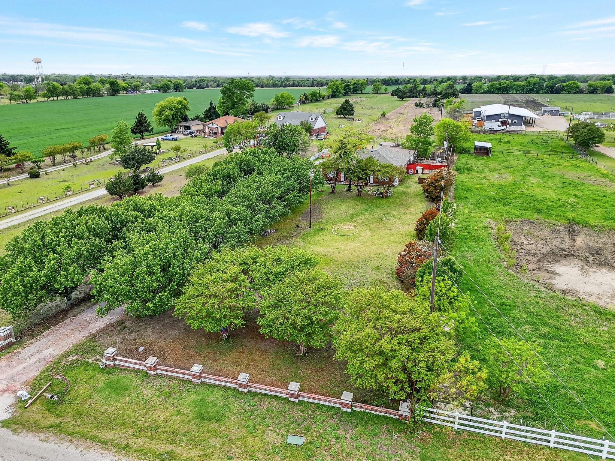 2070 County Road 377 Van Alstyne TX 75495