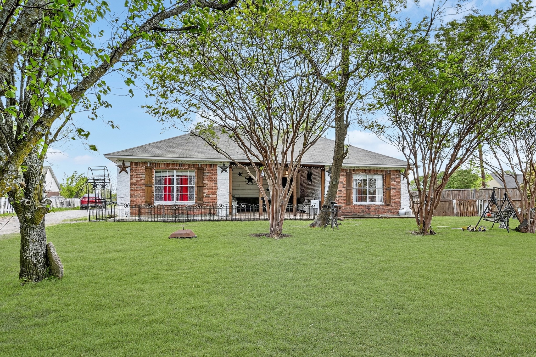 2070 County Road 377 Van Alstyne TX 75495