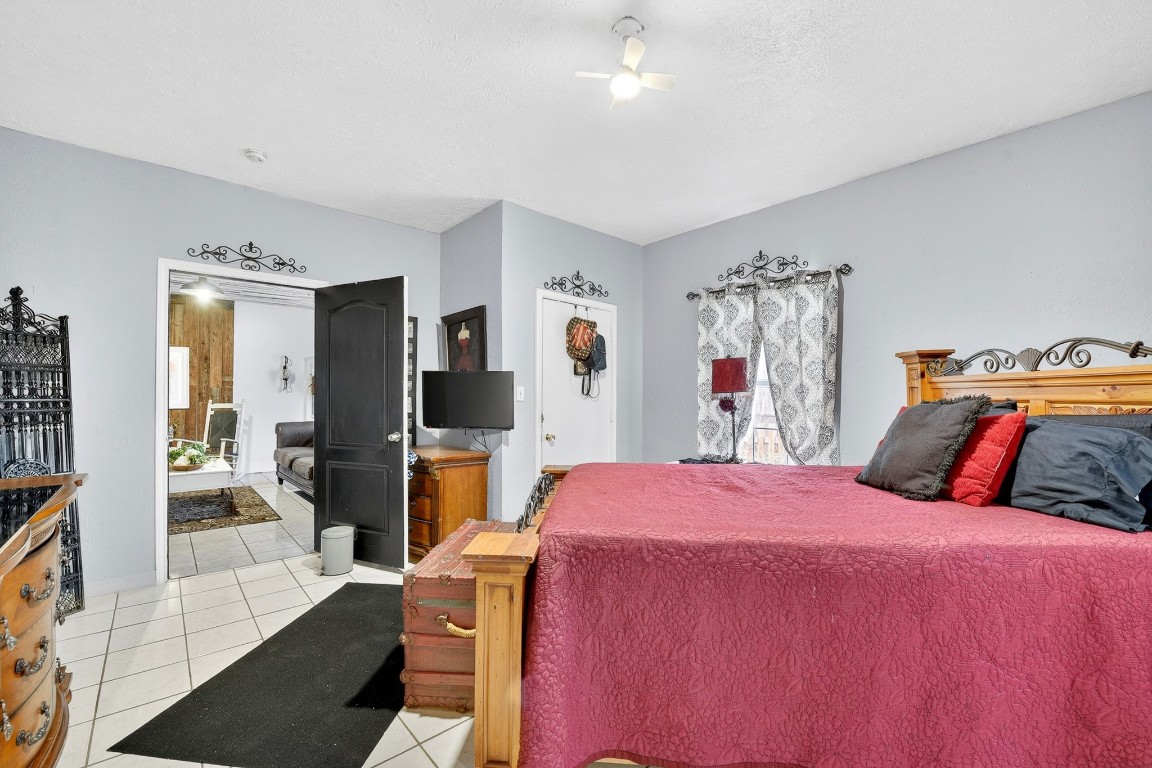 2070 County Road 377 Van Alstyne TX 75495