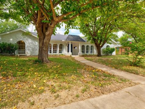 2006 Oxford Circle Grand Prairie TX 75051