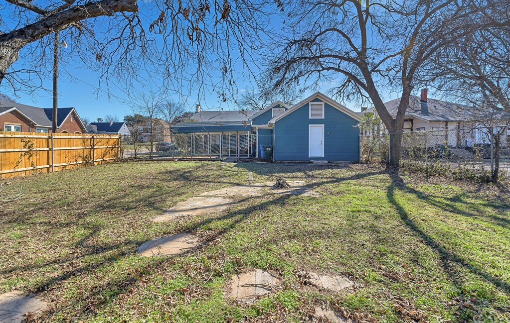 2001 Colcord Avenue Waco TX 76707