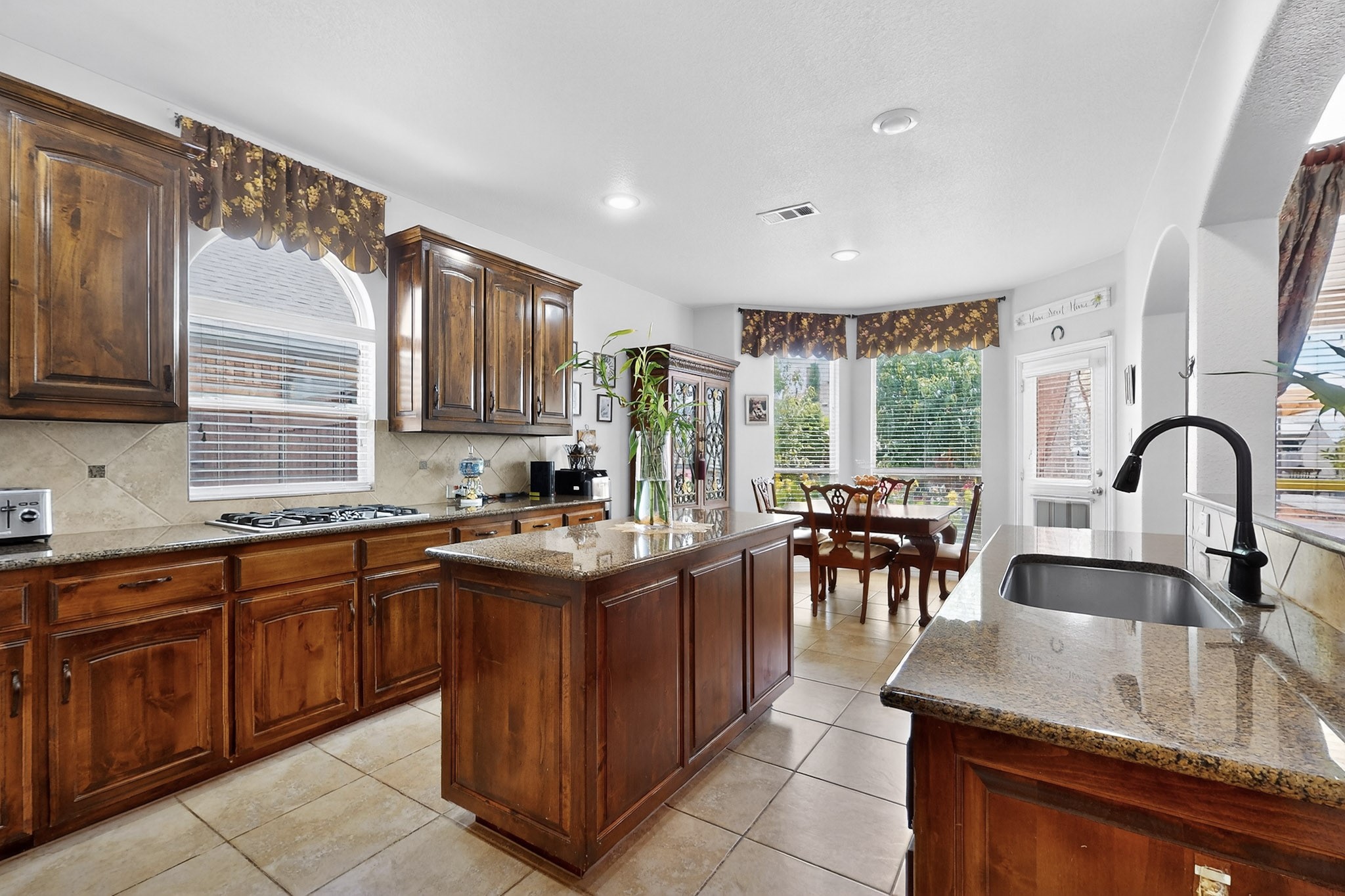 7133 Old Santa Fe Trail Fort Worth TX 76131