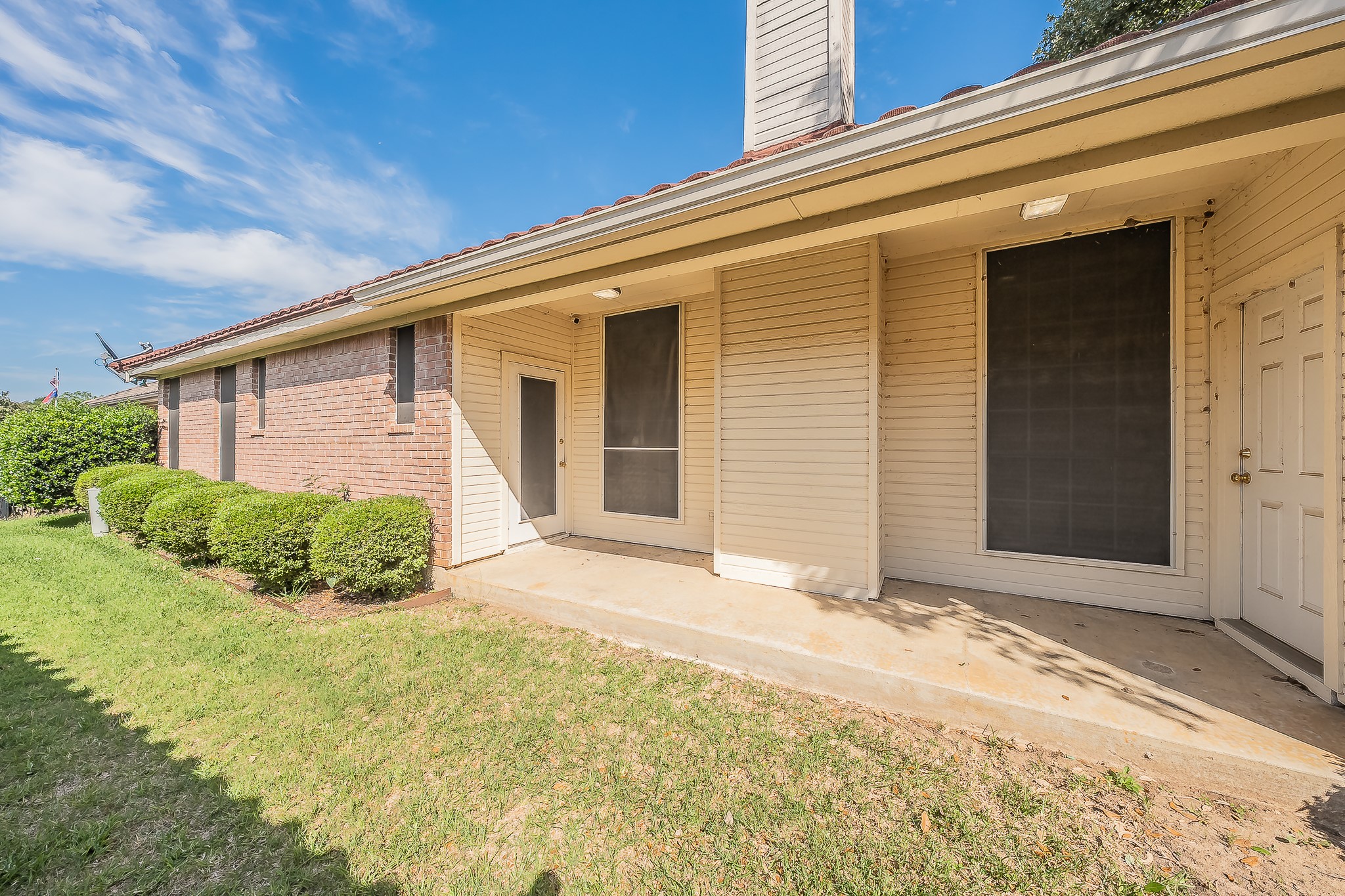 816 S Havenwood Lane Fort Worth TX 76112