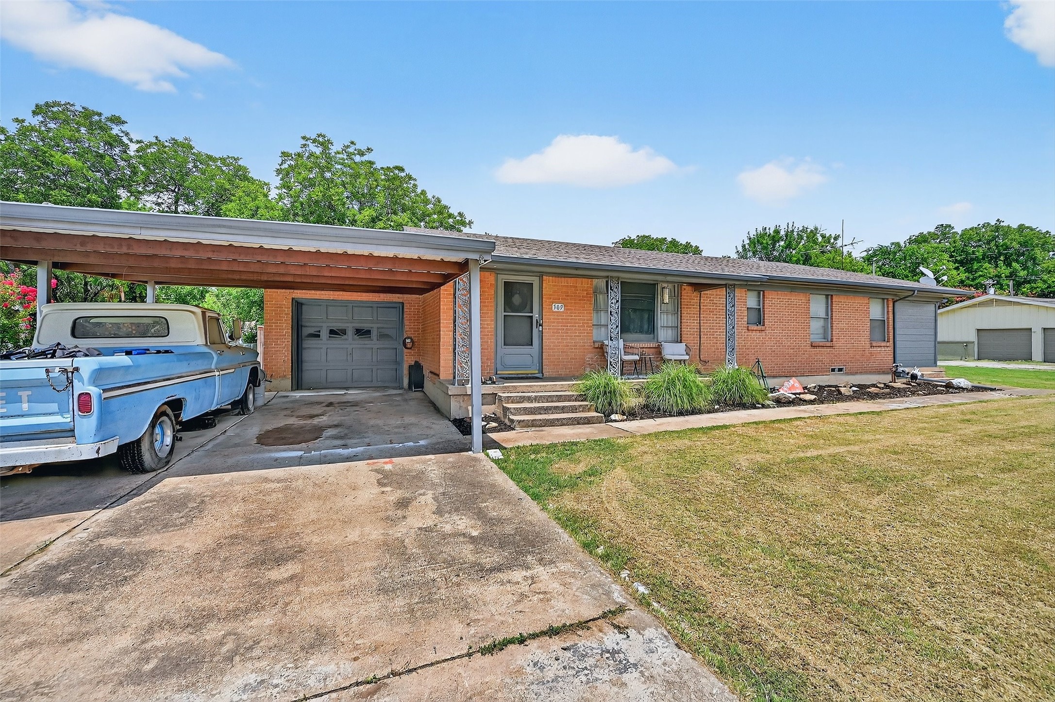 509 W Ash Street Celina TX 75009