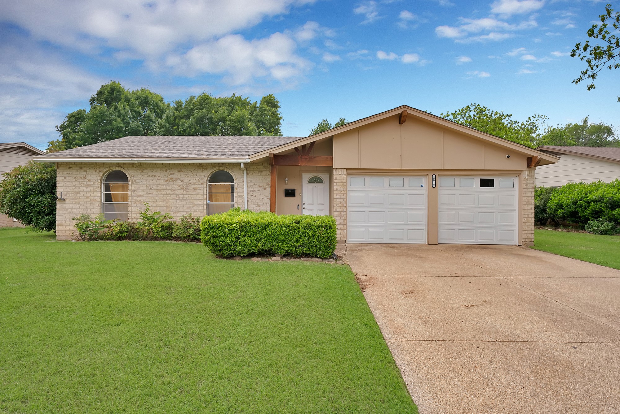 521 Ann Lois Lane Burleson TX 76028