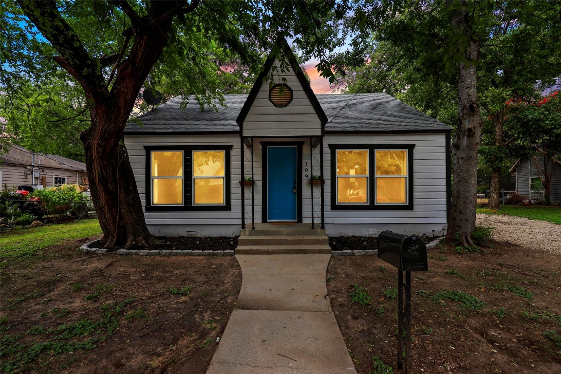 109 Harmon Street Cleburne TX 76033