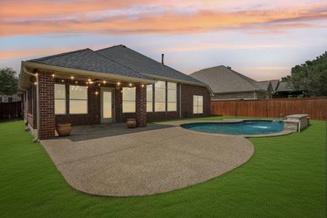 8330 Elena Drive Lantana TX 76226