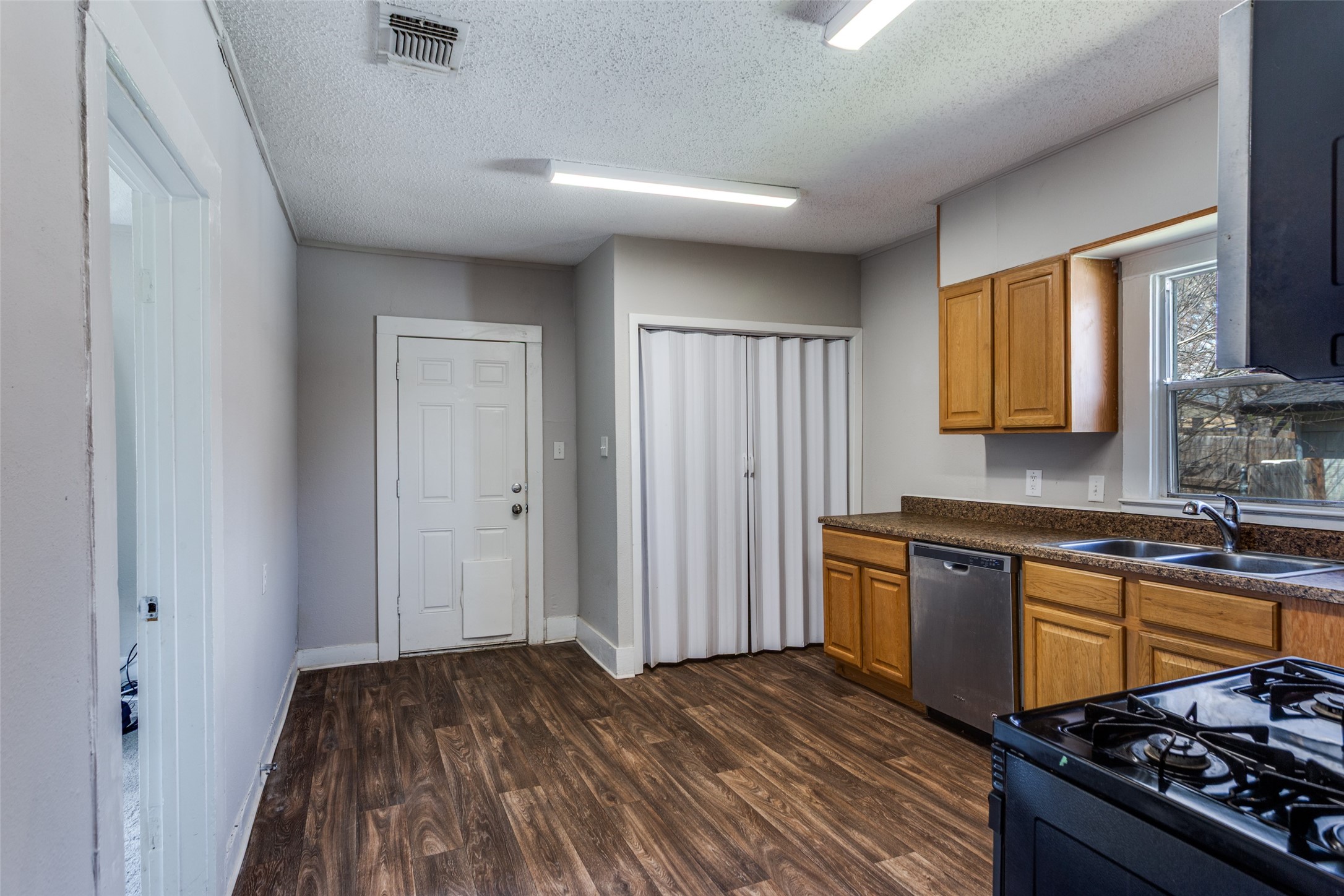826 Mirike Drive White Settlement TX 76108