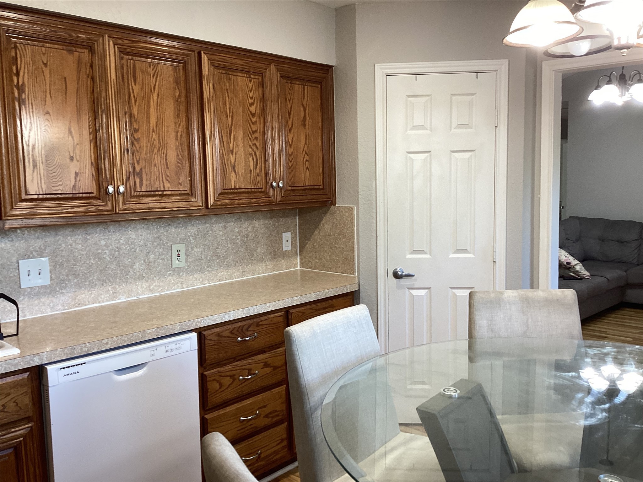 5915 Willow Branch Drive Arlington TX 76017