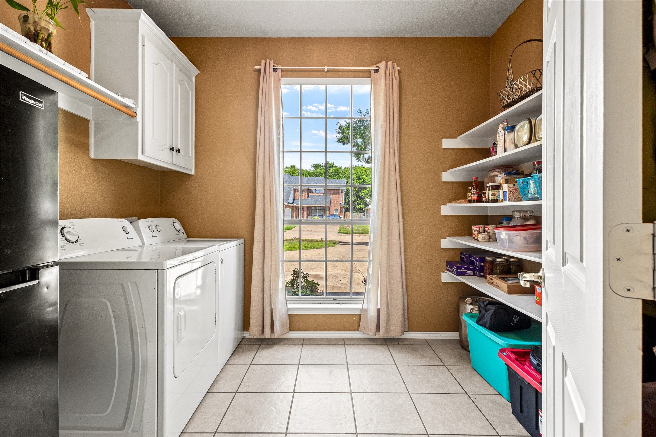 2715 Forest Lake Drive Grand Prairie TX 75052
