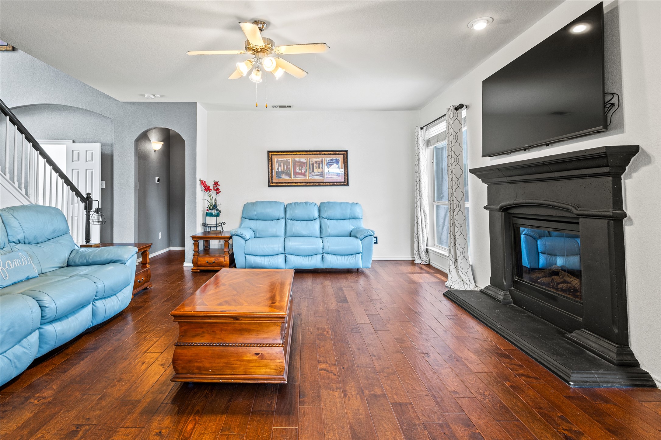2715 Forest Lake Drive Grand Prairie TX 75052