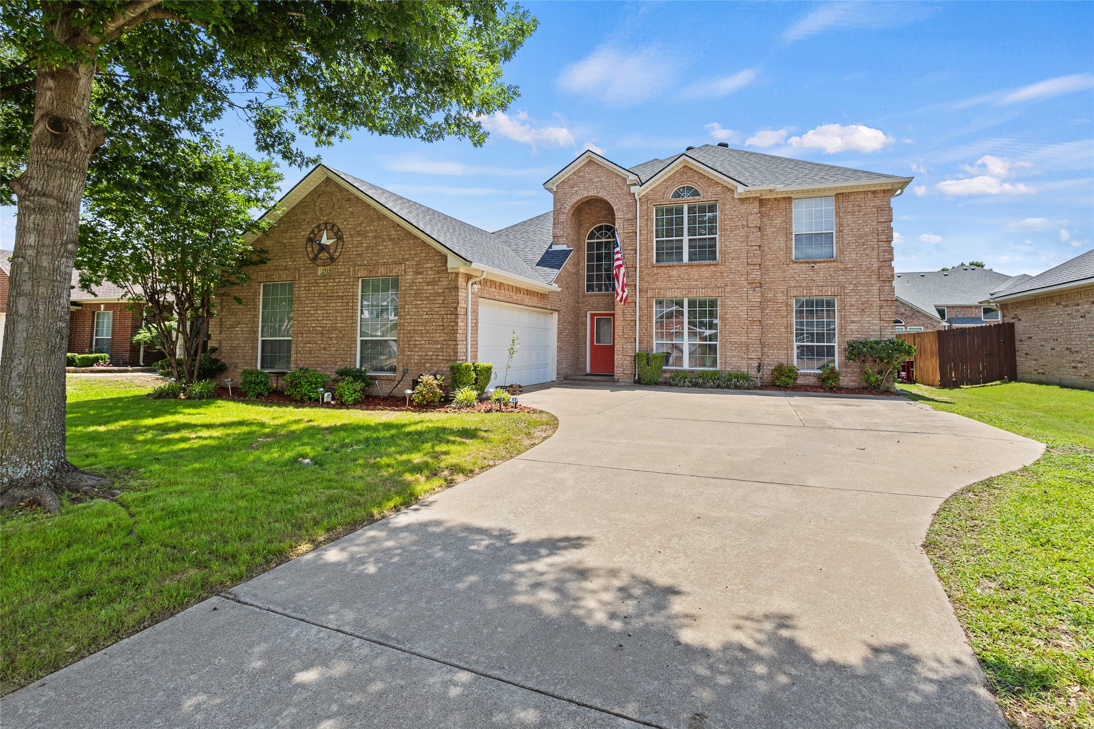 2715 Forest Lake Drive Grand Prairie TX 75052