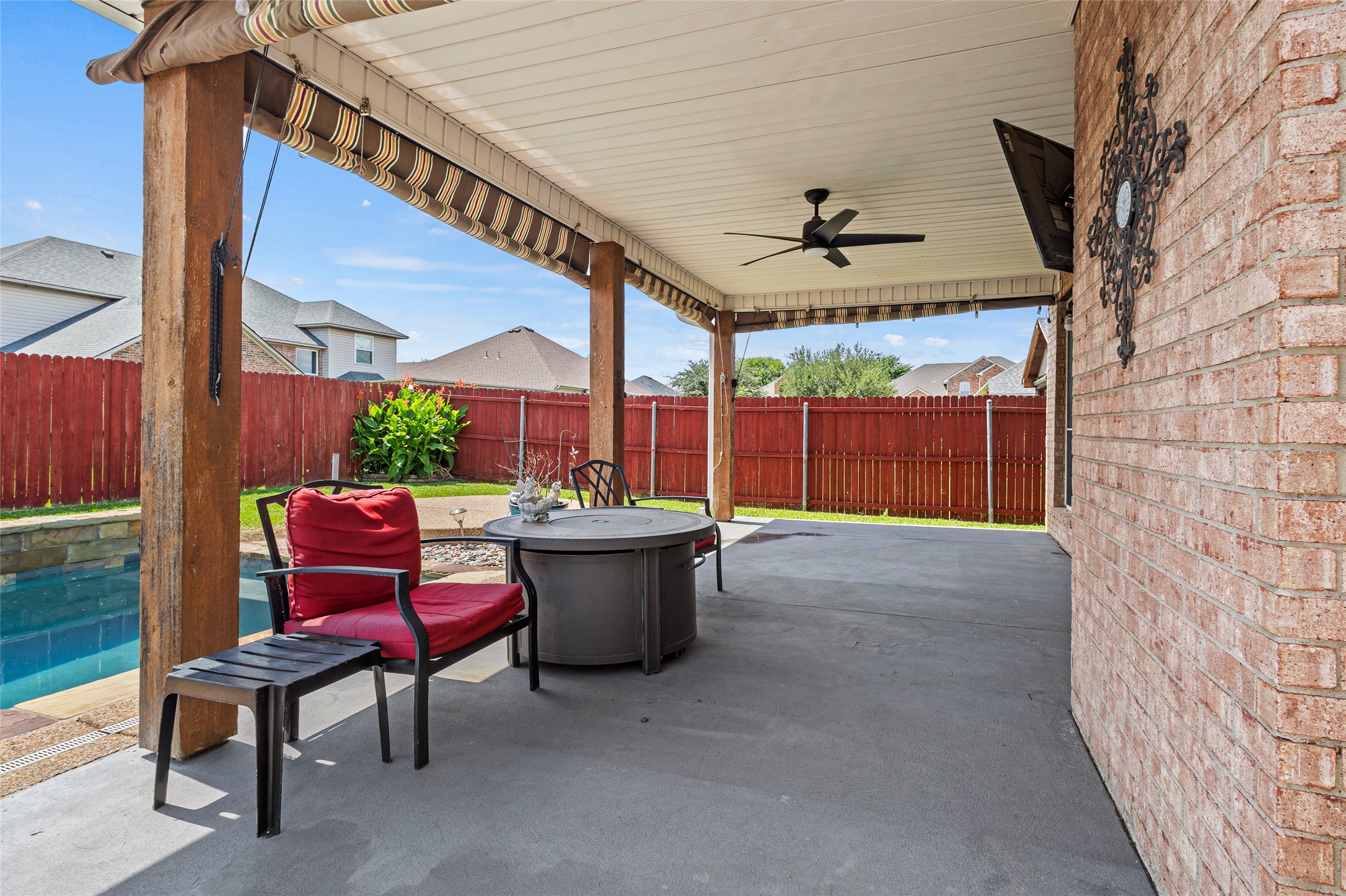 2715 Forest Lake Drive Grand Prairie TX 75052
