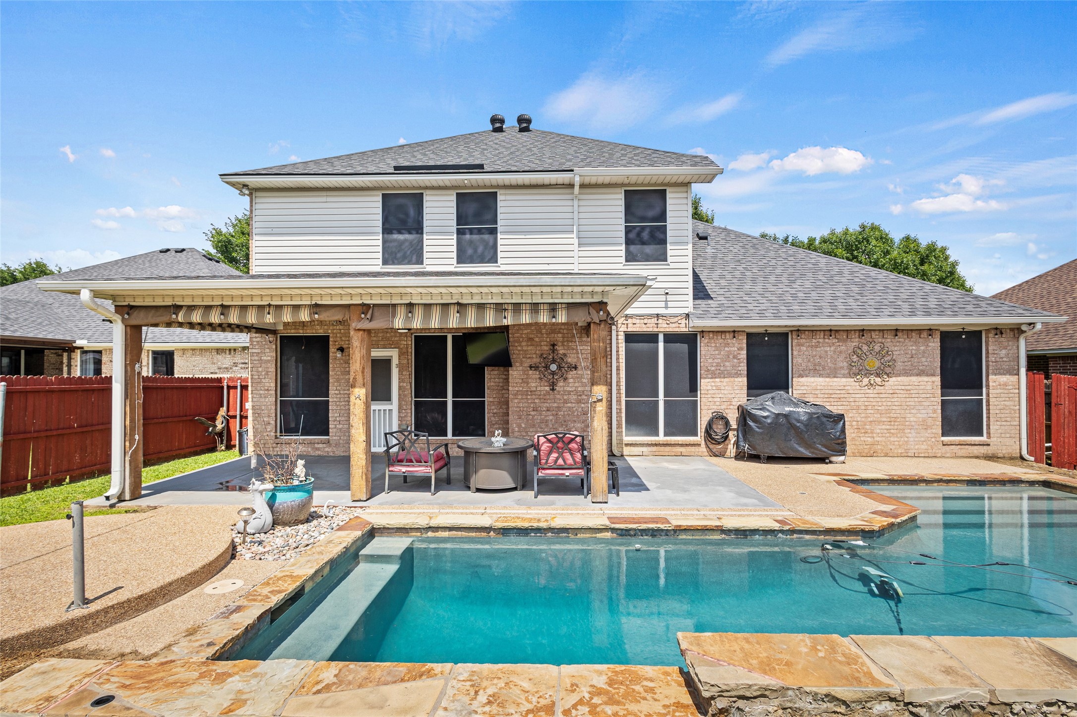 2715 Forest Lake Drive Grand Prairie TX 75052