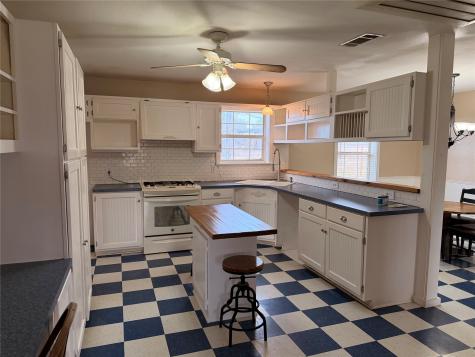 520 Sh 16 N Goldthwaite TX 76844