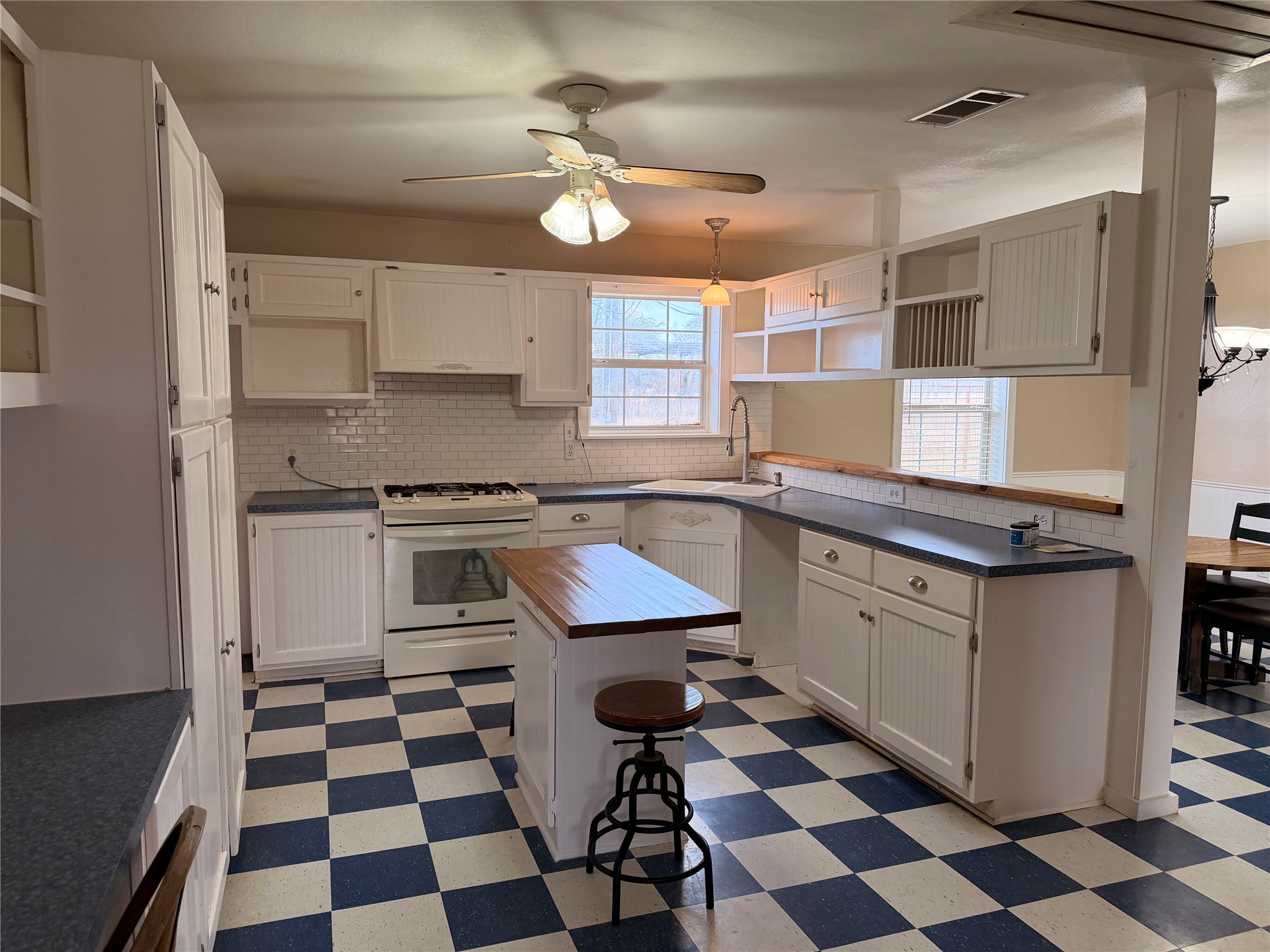 520 Sh 16 N Goldthwaite TX 76844