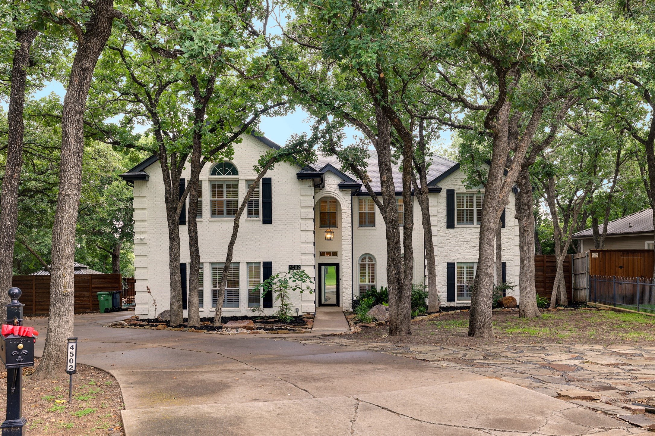 4502 Ridgecrest Drive Arlington TX 76017