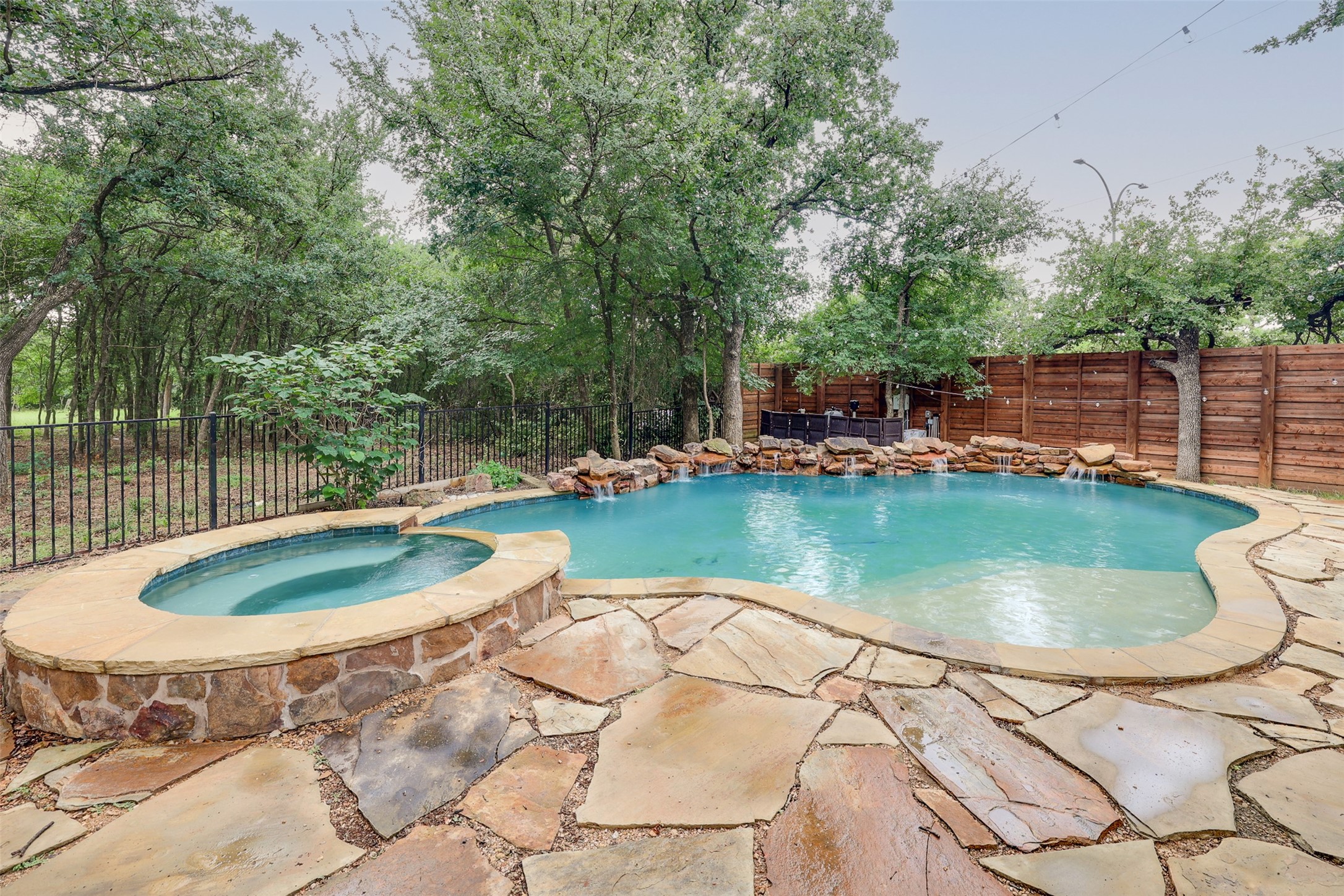 4502 Ridgecrest Drive Arlington TX 76017