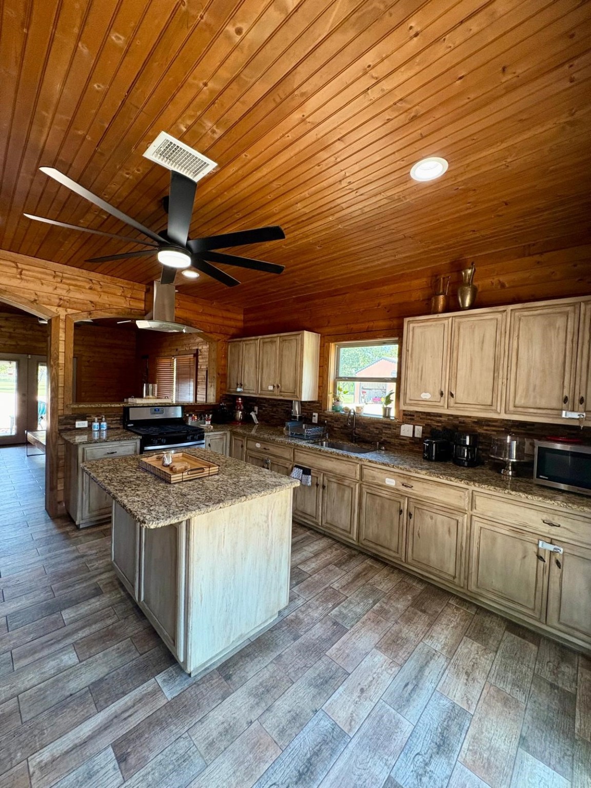 6160 SW Pr 2225 Richland TX 76681