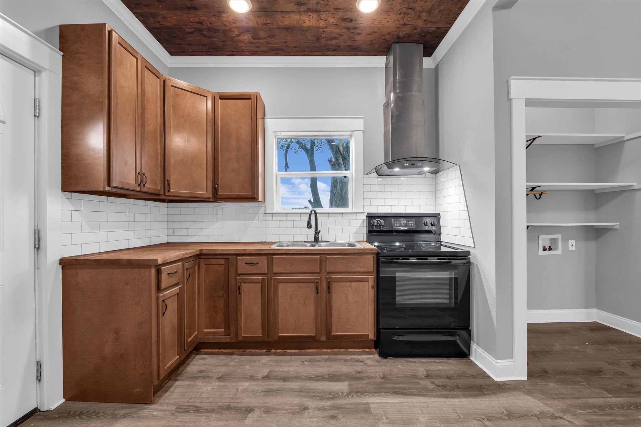 620 Washington Street Mcgregor TX 76657