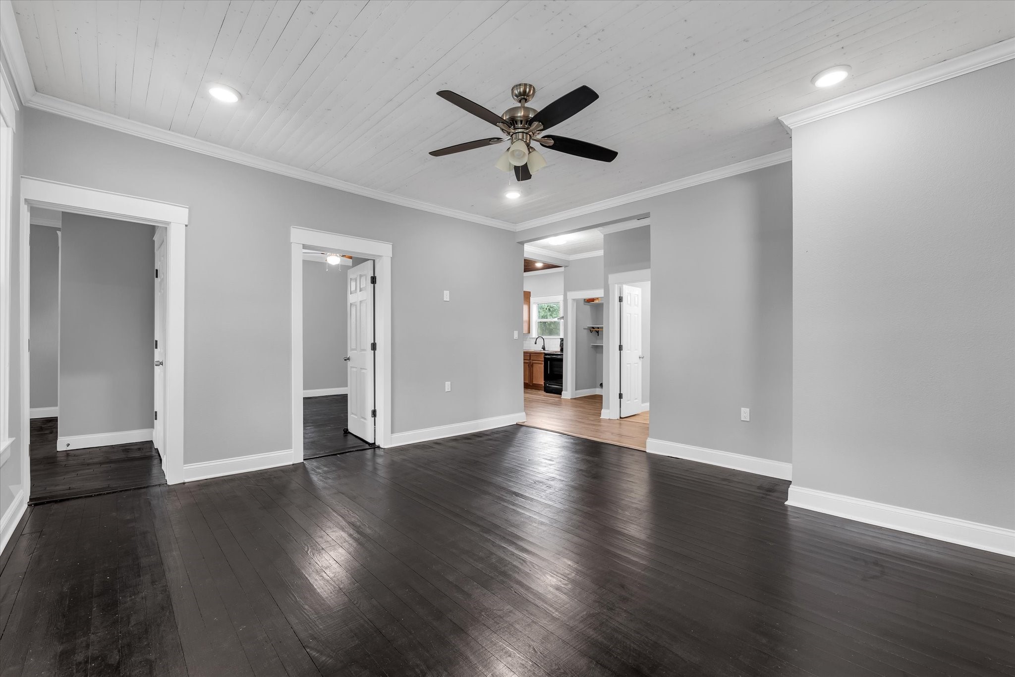 620 Washington Street Mcgregor TX 76657
