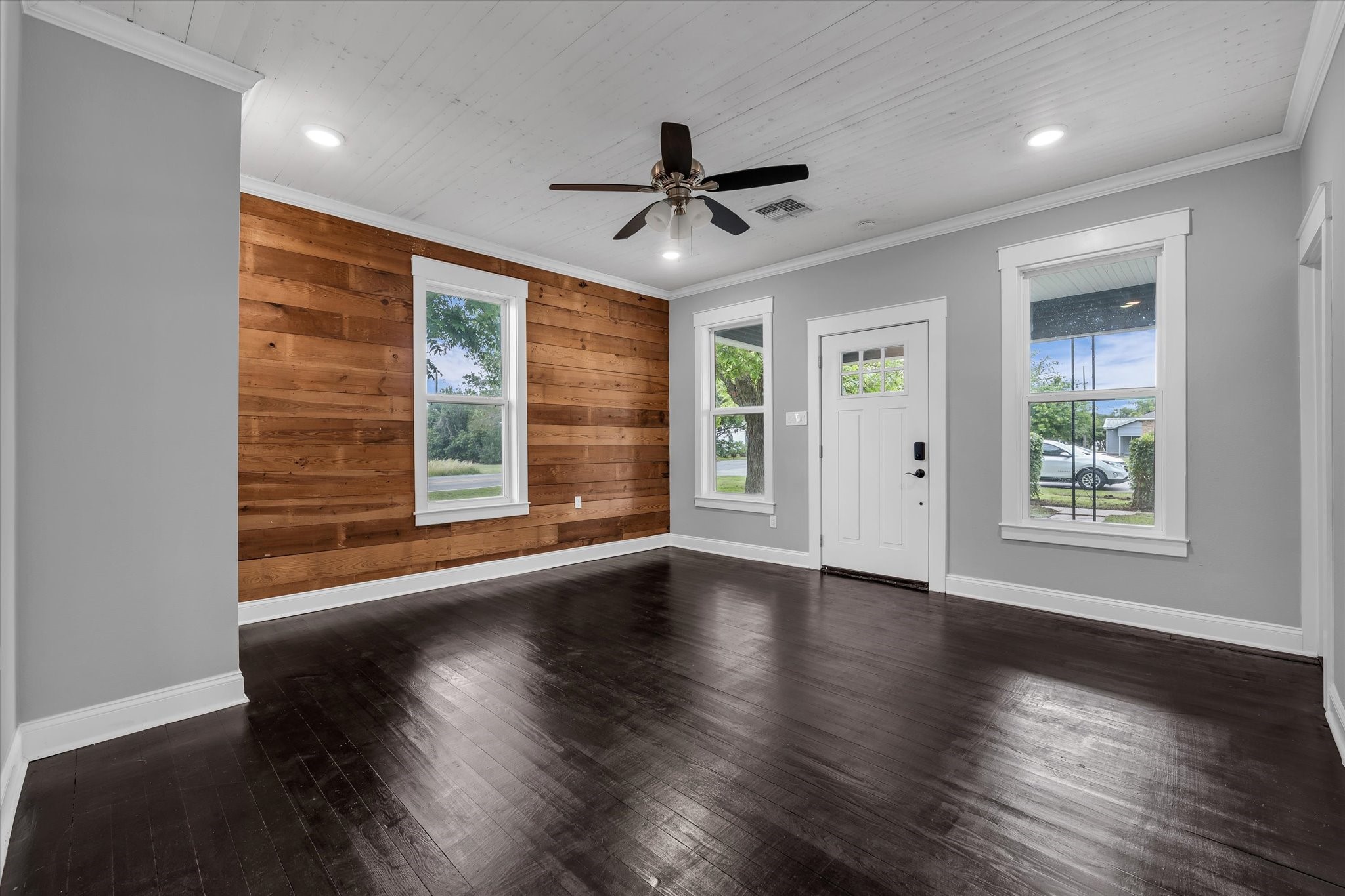 620 Washington Street Mcgregor TX 76657