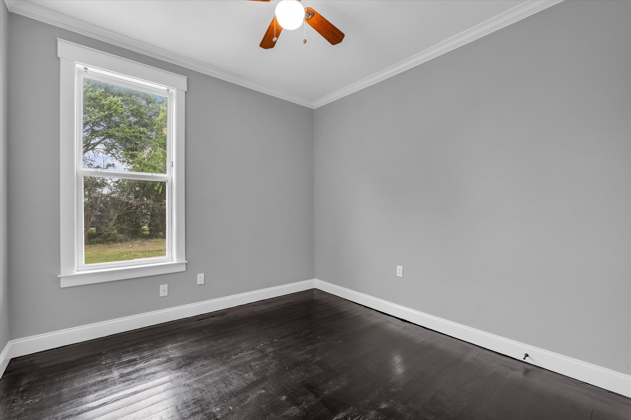 620 Washington Street Mcgregor TX 76657