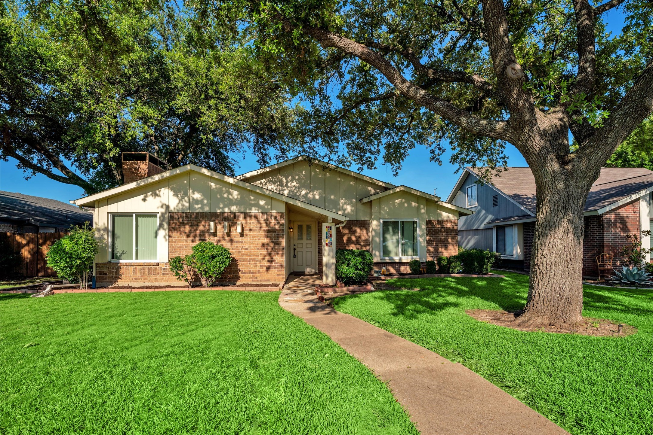 5614 Wyrick Lane Garland TX 75044