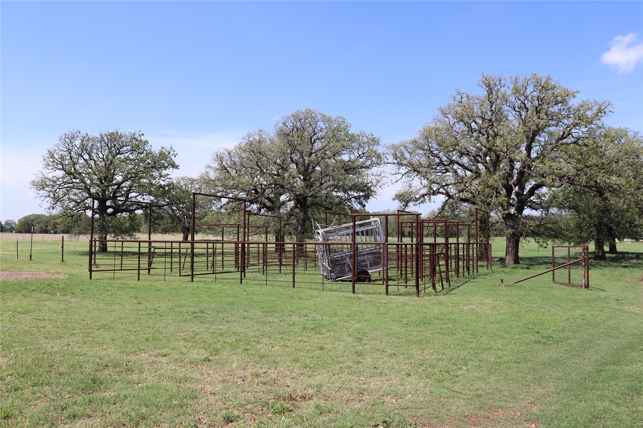 2553 Brixey Road Henrietta TX 76365
