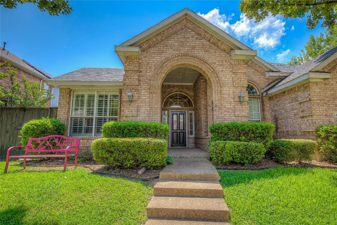 2406 Shorewood Court Rowlett TX 75088