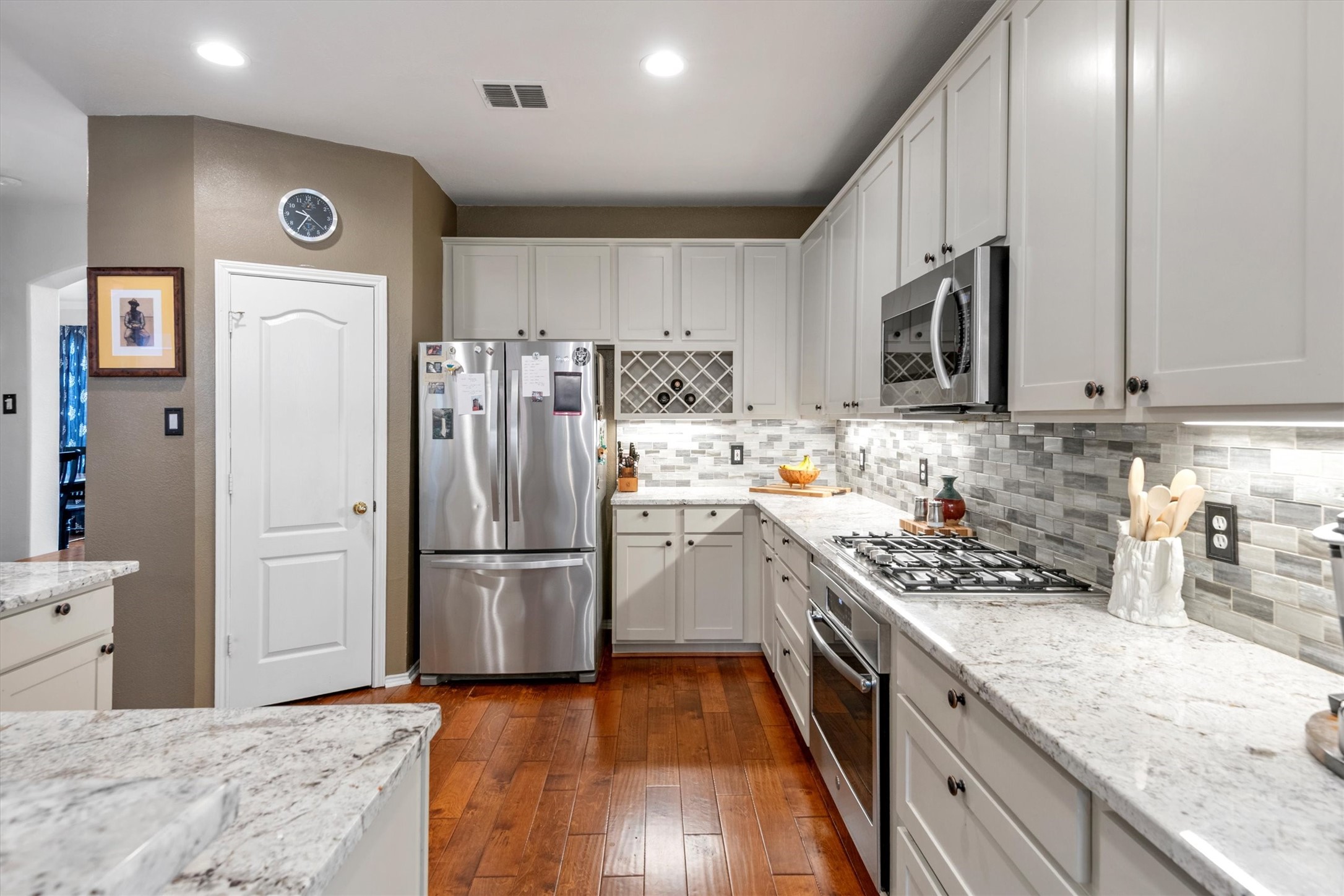 2406 Forest Park Circle Mansfield TX 76063