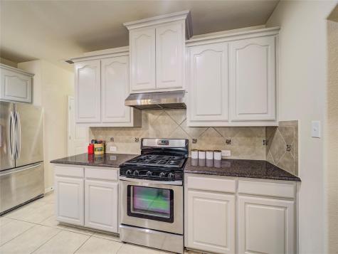 324 Enid Drive Lewisville TX 75056